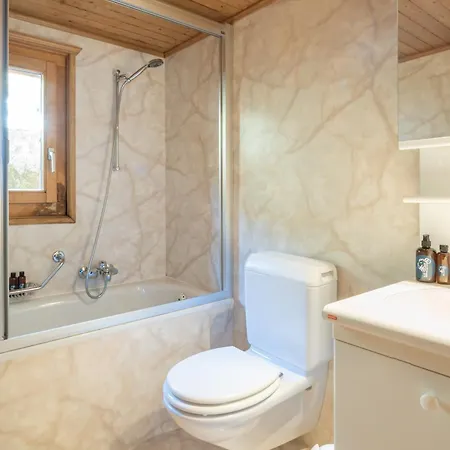 シャレー Les Patineurs シャンペリー